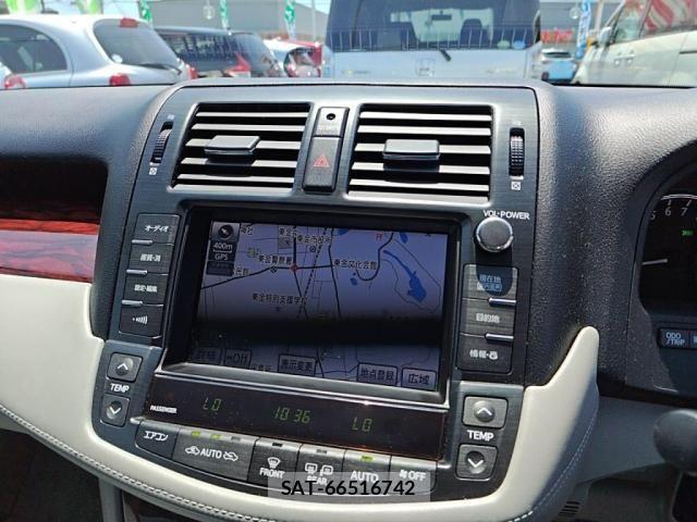 Toyota CROWN SEDAN 2012-05 7615793-16