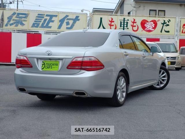 Toyota CROWN SEDAN 2012-05 7615793-1