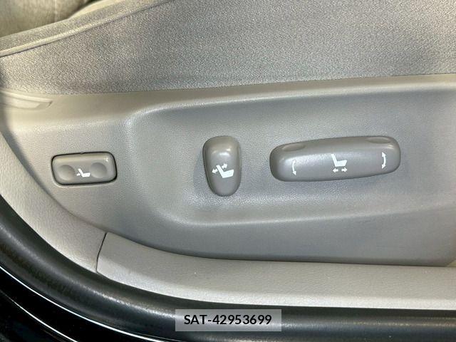Toyota CROWN SEDAN 2012-06 7615799-9