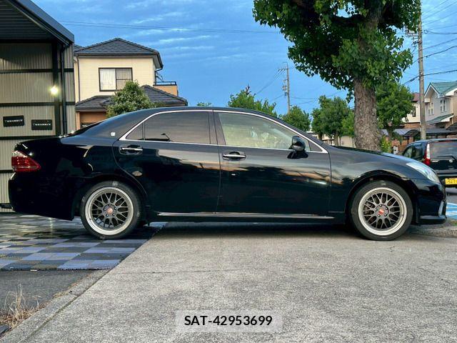 Toyota CROWN SEDAN 2012-06 7615799-11