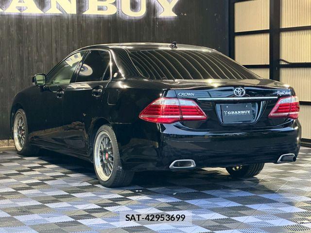 Toyota CROWN SEDAN 2012-06 7615799-14