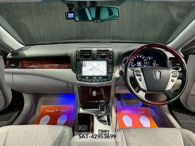 Toyota CROWN SEDAN 2012-06 7615799-4