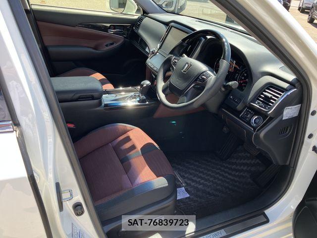 Toyota CROWN SEDAN 2016-01 7615787-9