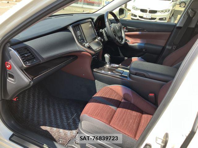 Toyota CROWN SEDAN 2016-01 7615787-11