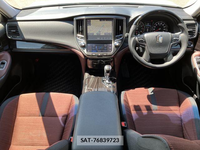 Toyota CROWN SEDAN 2016-01 7615787-1