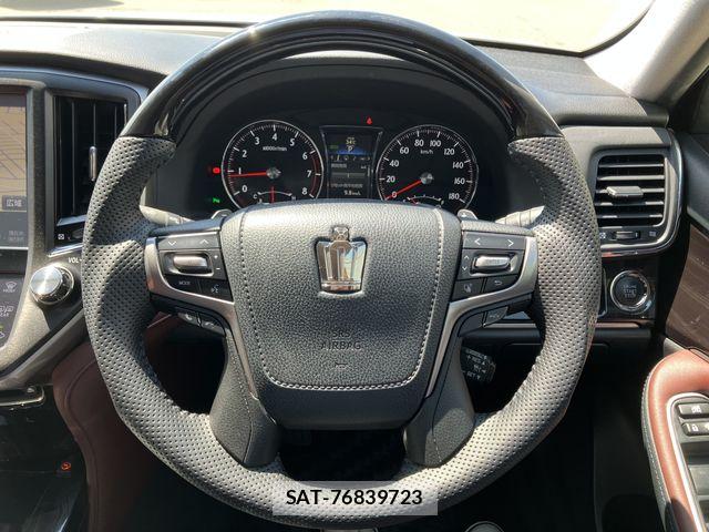 Toyota CROWN SEDAN 2016-01 7615787-22