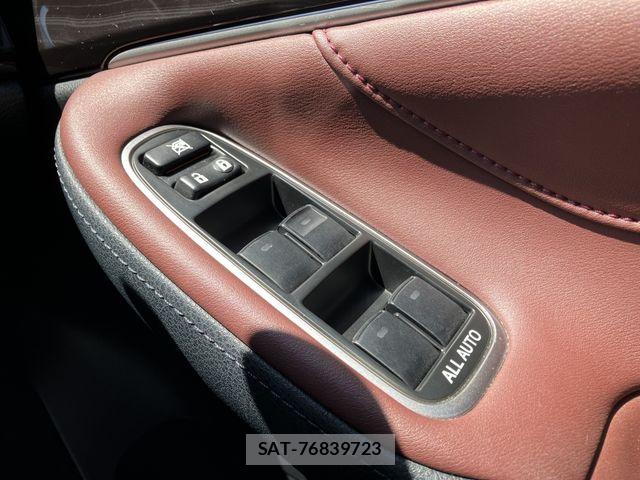 Toyota CROWN SEDAN 2016-01 7615787-25