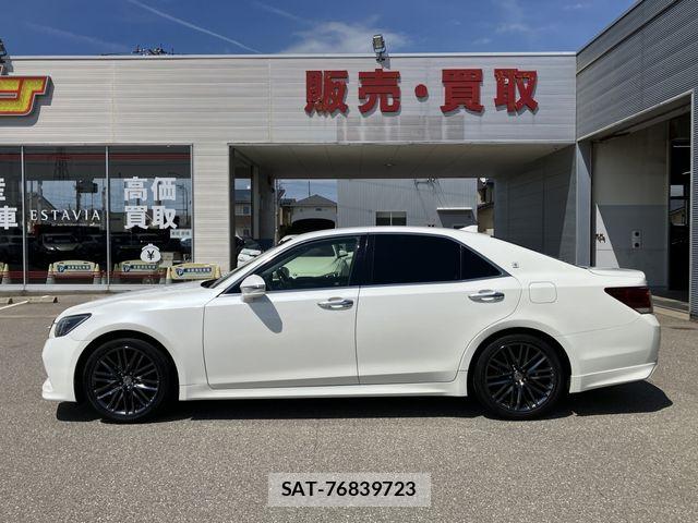 Toyota CROWN SEDAN 2016-01 7615787-8