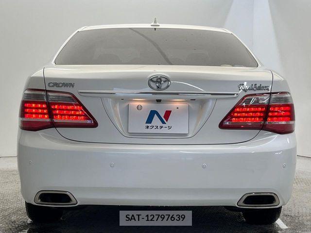 Toyota CROWN SEDAN 2011-08 7615794-15