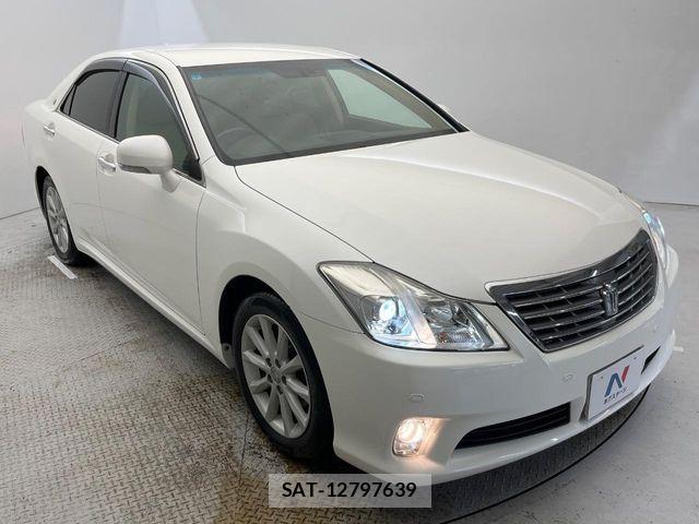 Toyota CROWN SEDAN 2011-08 7615794-16