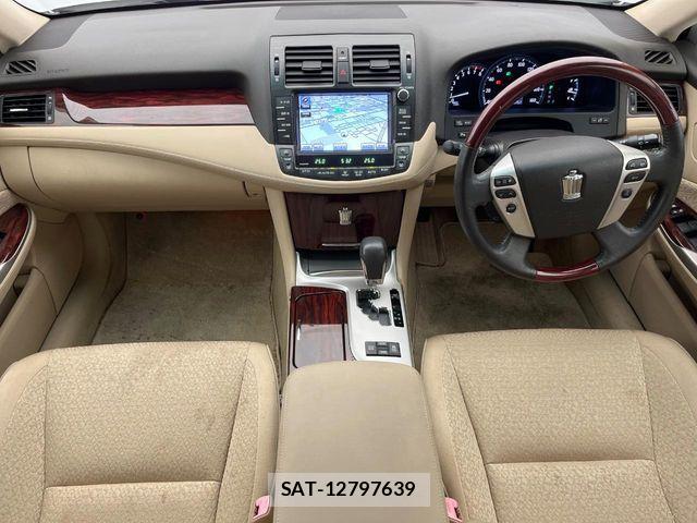 Toyota CROWN SEDAN 2011-08 7615794-1
