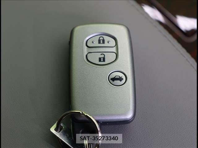 Toyota CROWN SEDAN 2012-01 7615795-15