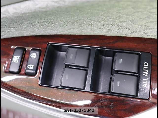 Toyota CROWN SEDAN 2012-01 7615795-18