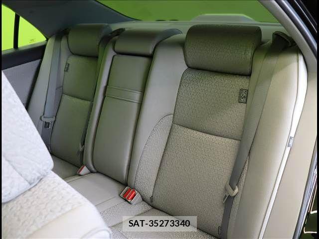 Toyota CROWN SEDAN 2012-01 7615795-24