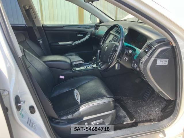 Toyota CROWN SEDAN 2005-05 7615811-10