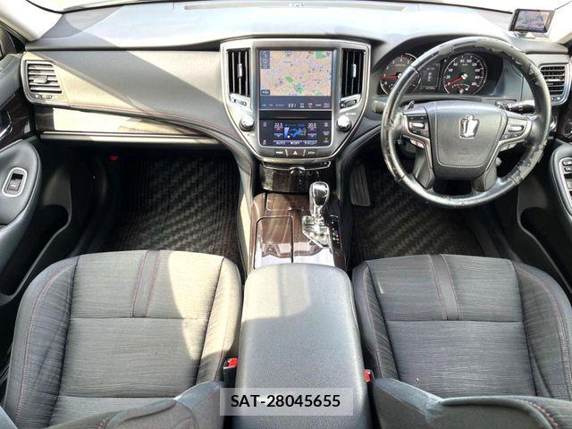 Toyota CROWN SEDAN 2016-09 7615786-1