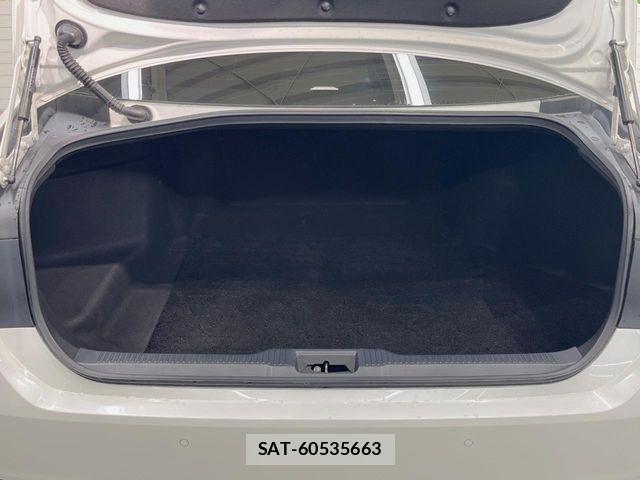 Toyota CROWN SEDAN 2019-02 7615784-10