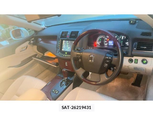 Toyota CROWN SEDAN 2008-11 7722175-18