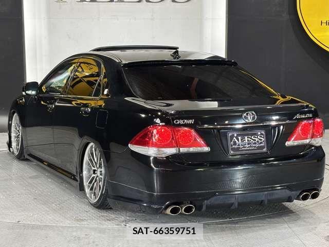 Toyota CROWN SEDAN 2011-03 7722163-10