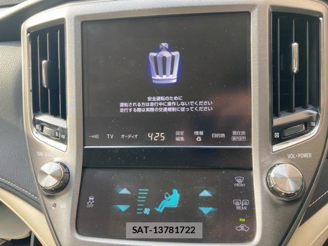 Toyota CROWN SEDAN 2013-12 7722173-24