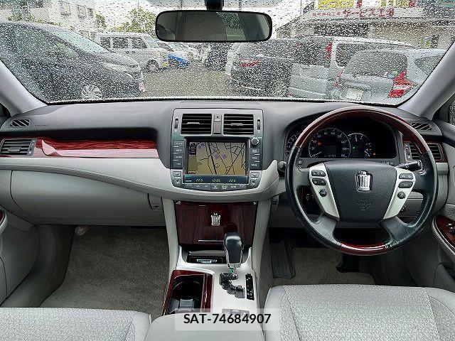 Toyota CROWN SEDAN 2010-02 7722174-1