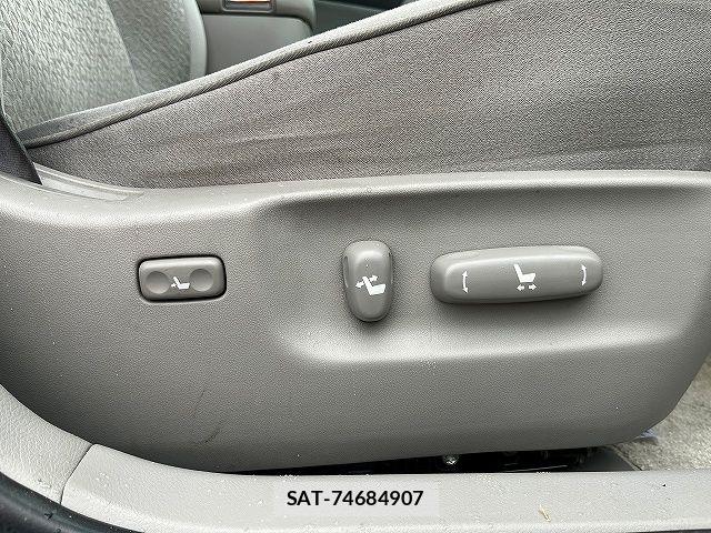 Toyota CROWN SEDAN 2010-02 7722174-21