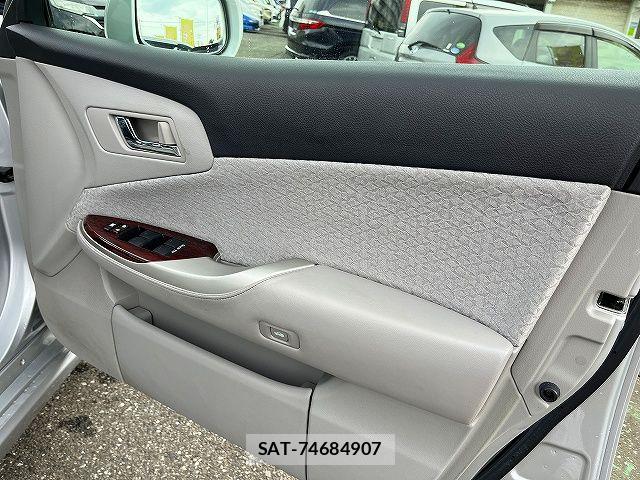 Toyota CROWN SEDAN 2010-02 7722174-23