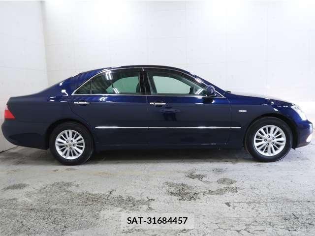 Toyota CROWN SEDAN 2007-08 7722176-15