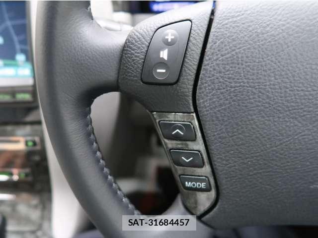 Toyota CROWN SEDAN 2007-08 7722176-22