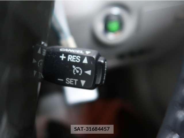 Toyota CROWN SEDAN 2007-08 7722176-24
