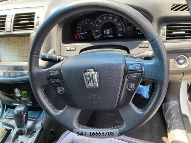 Toyota CROWN SEDAN 2009-12 7722185-10