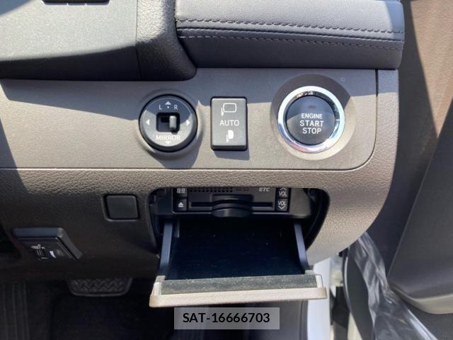 Toyota CROWN SEDAN 2009-12 7722185-12