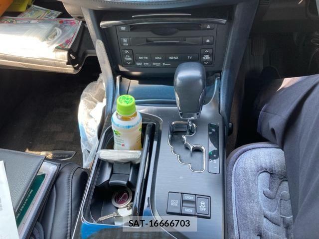 Toyota CROWN SEDAN 2009-12 7722185-23
