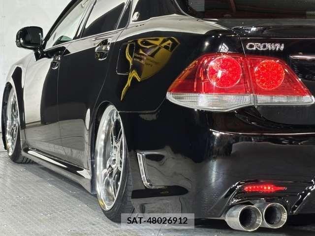 Toyota CROWN SEDAN 2011-11 7722166-2