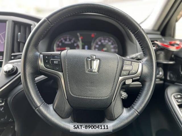 Toyota CROWN SEDAN 2015-04 7722164-13