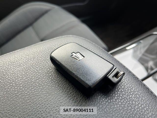 Toyota CROWN SEDAN 2015-04 7722164-25