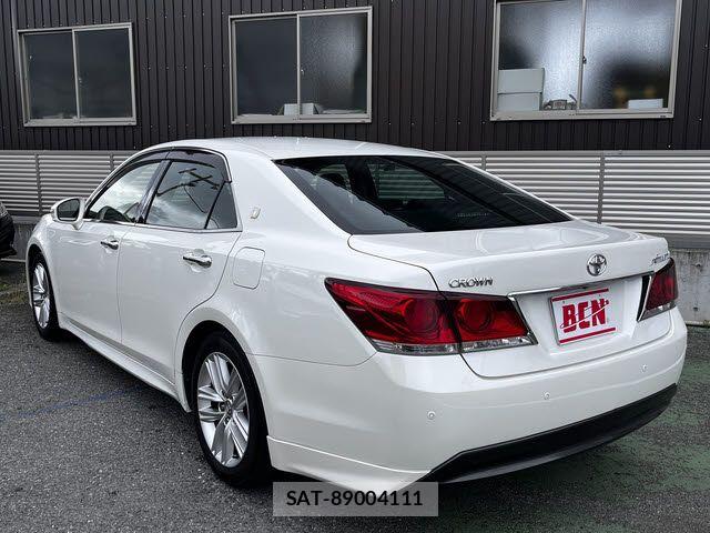 Toyota CROWN SEDAN 2015-04 7722164-8