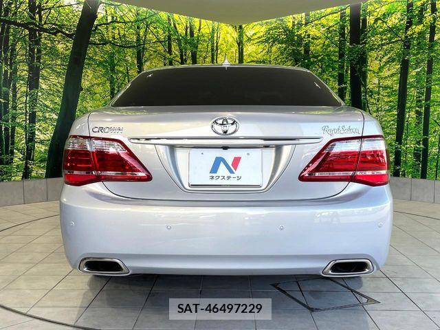 Toyota CROWN SEDAN 2011-10 7783813-14