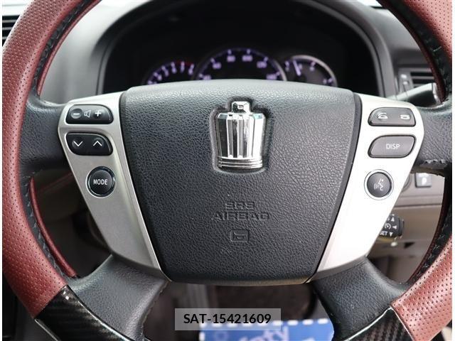 Toyota CROWN SEDAN 2012-10 7783821-11