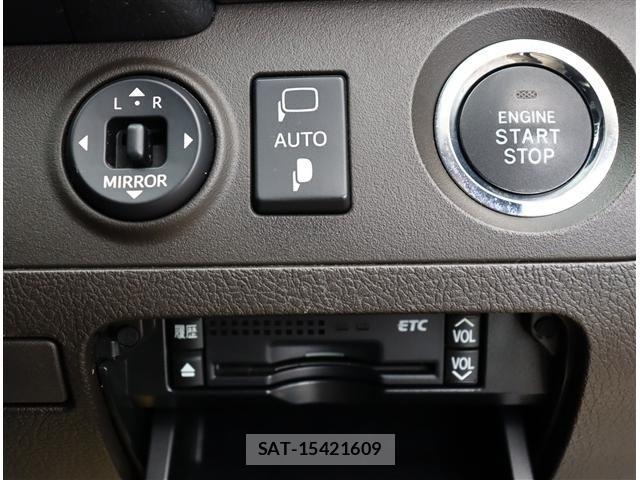 Toyota CROWN SEDAN 2012-10 7783821-12
