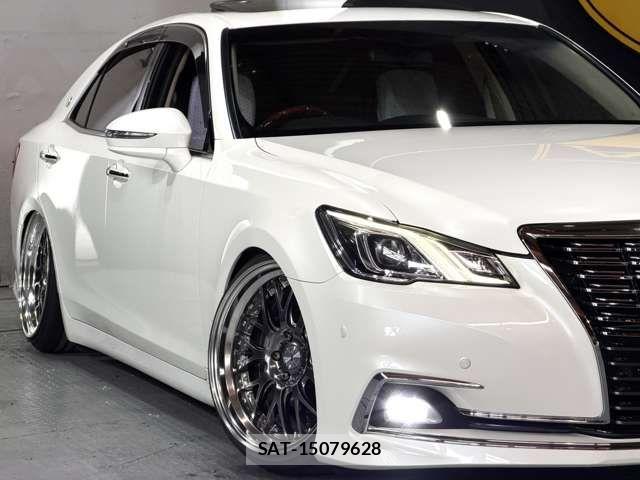 Toyota CROWN SEDAN 2013-02 7783822-1