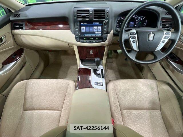 Toyota CROWN SEDAN 2010-03 7783819-1