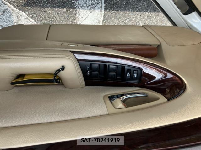 Toyota CROWN SEDAN 2007-12 7783788-17