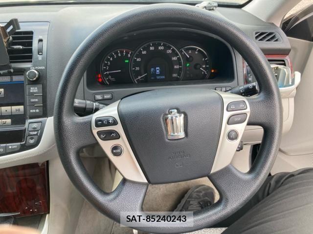 Toyota CROWN SEDAN 2012-03 7783806-13