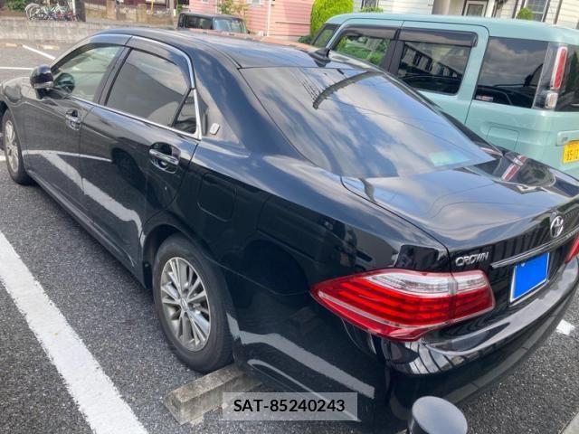 Toyota CROWN SEDAN 2012-03 7783806-5