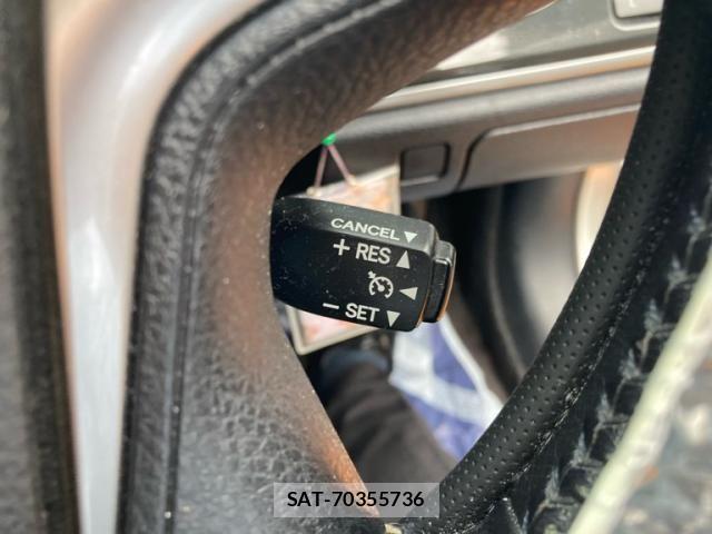Toyota CROWN SEDAN 2013-10 7783820-17