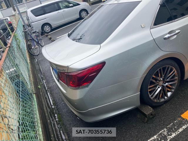 Toyota CROWN SEDAN 2013-10 7783820-3