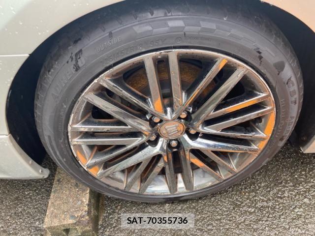 Toyota CROWN SEDAN 2013-10 7783820-5