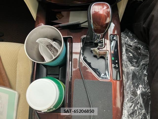 Toyota CROWN SEDAN 2014-06 7783807-23