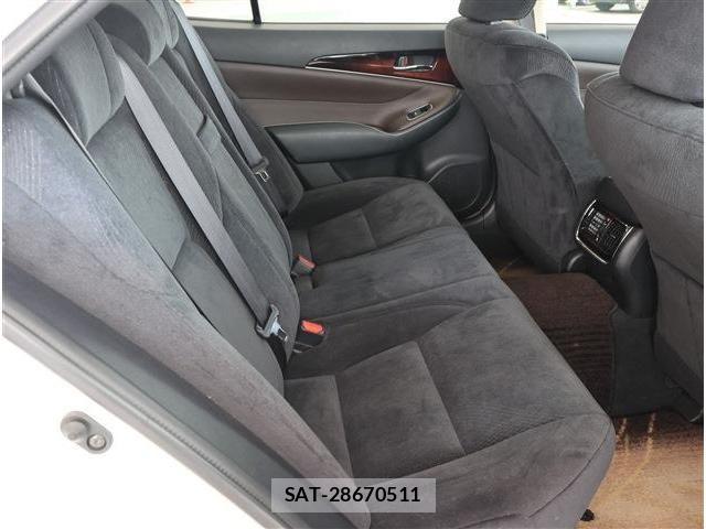 Toyota CROWN SEDAN 2018-03 7875883-13